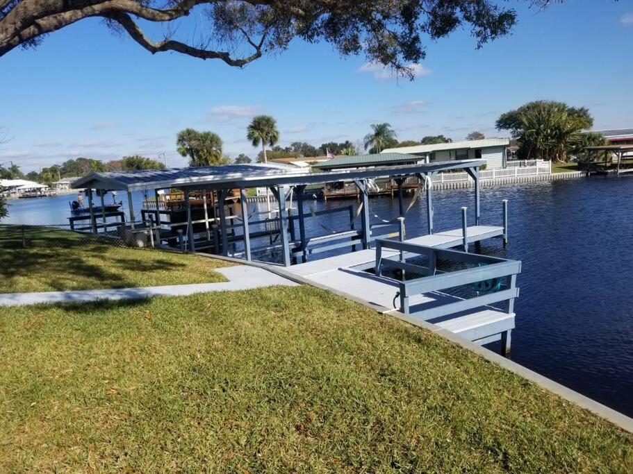 3 Bed, 2 Bath, Waterfront, Dock, Large Driveway Villa Tavares Kültér fotó