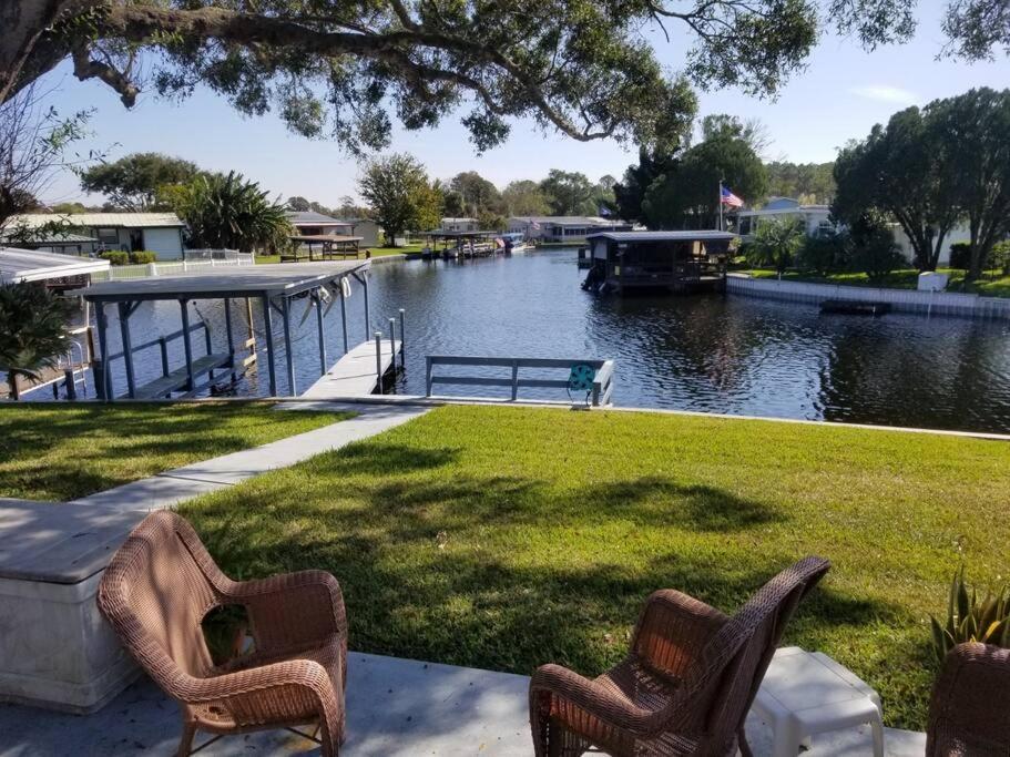 3 Bed, 2 Bath, Waterfront, Dock, Large Driveway Villa Tavares Kültér fotó